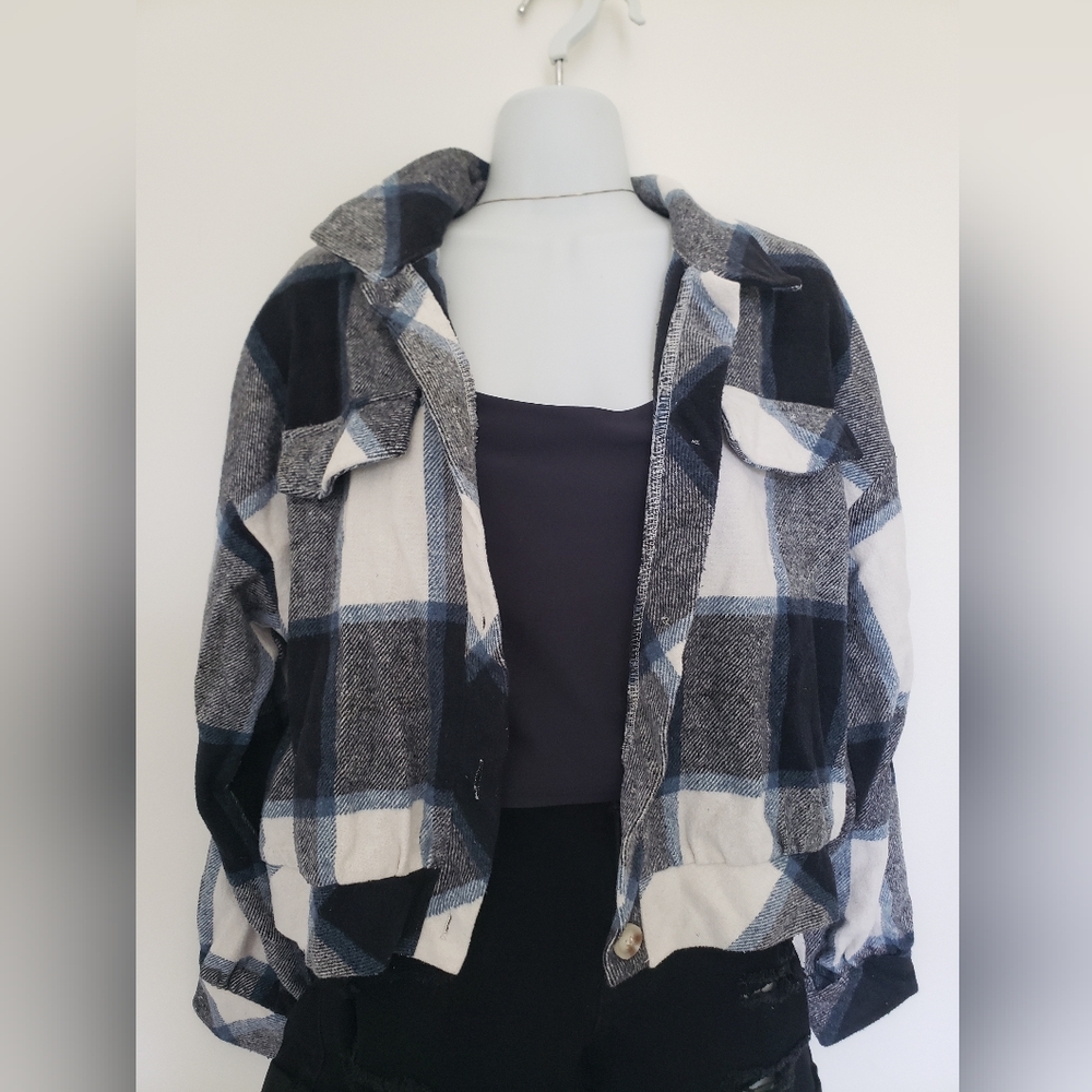 Multicolored Womens Plaid Button-Up Flannel In Size L